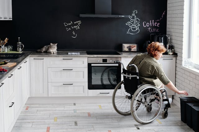 Creating a kitchen that is easy for the elderly and people with disabilities to use