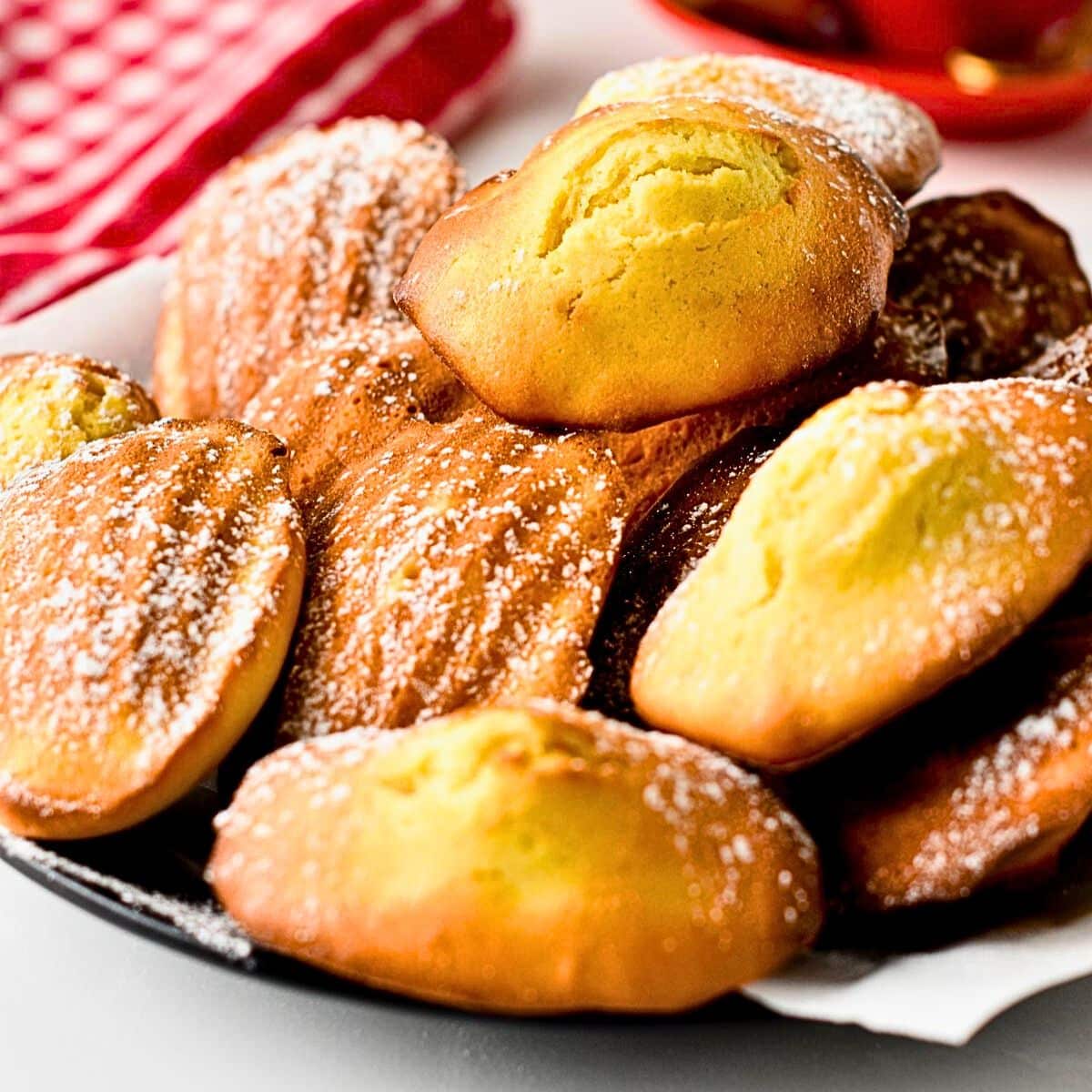 Madeleines (classic French recipe) - sweet like honey