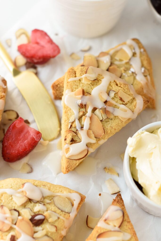 Almond powder scone (gluten -free) -Sweet like honey