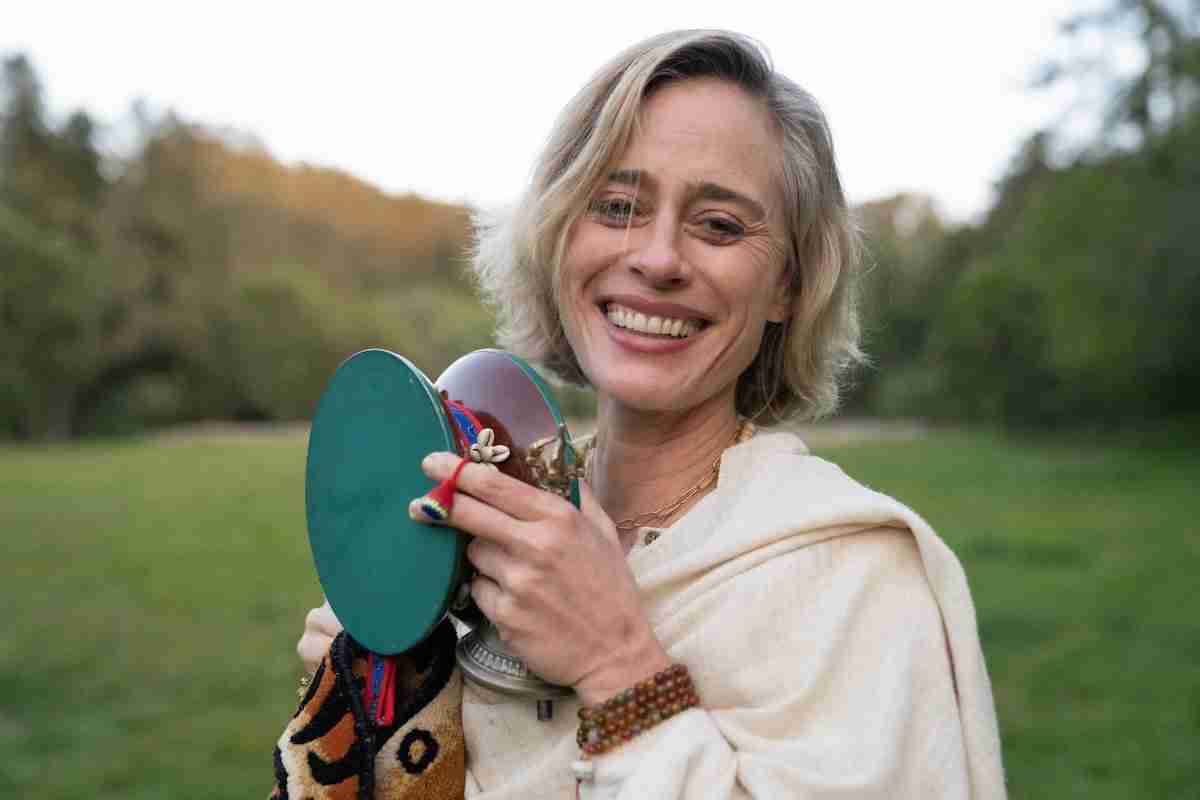 Chandra Easton and 21 Tara embody