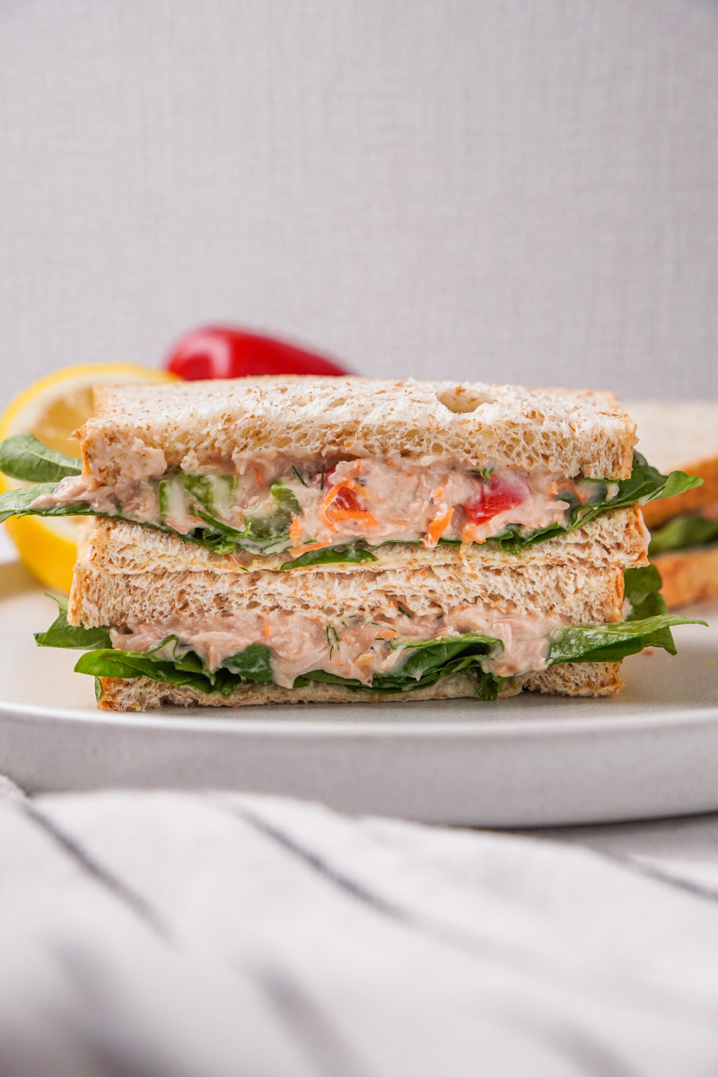How to make an easy tuna sandwich