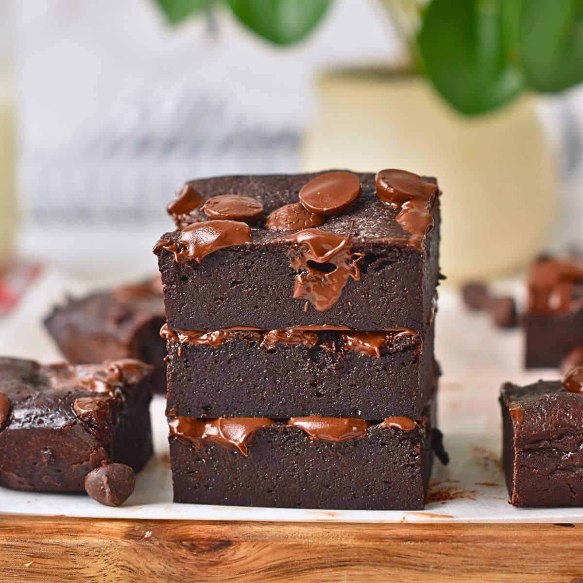 Cottage cheese brownies (4 ingredients, 58 kcal, 6g protein)