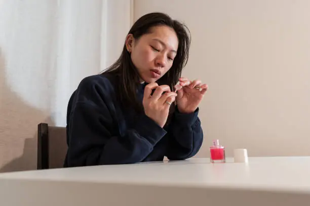 DIY Nail Art for Home: 5 Easy Designs for Beginners