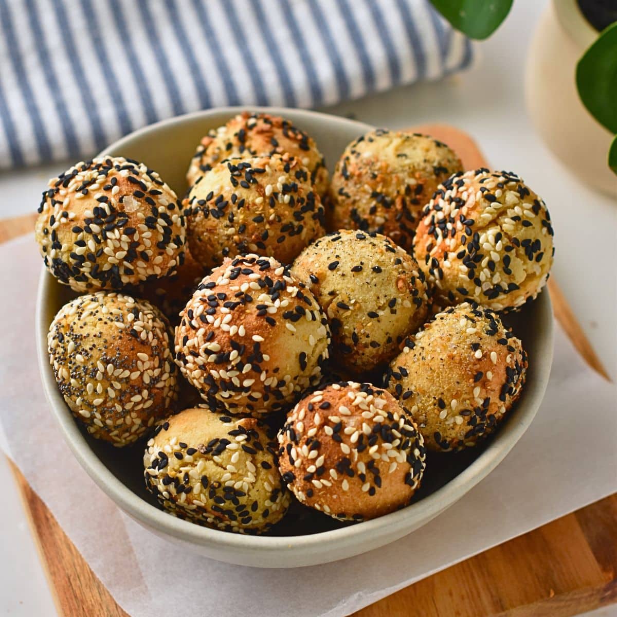 Protein Bagel Bite (3 ingredients, 6G protein, keto)