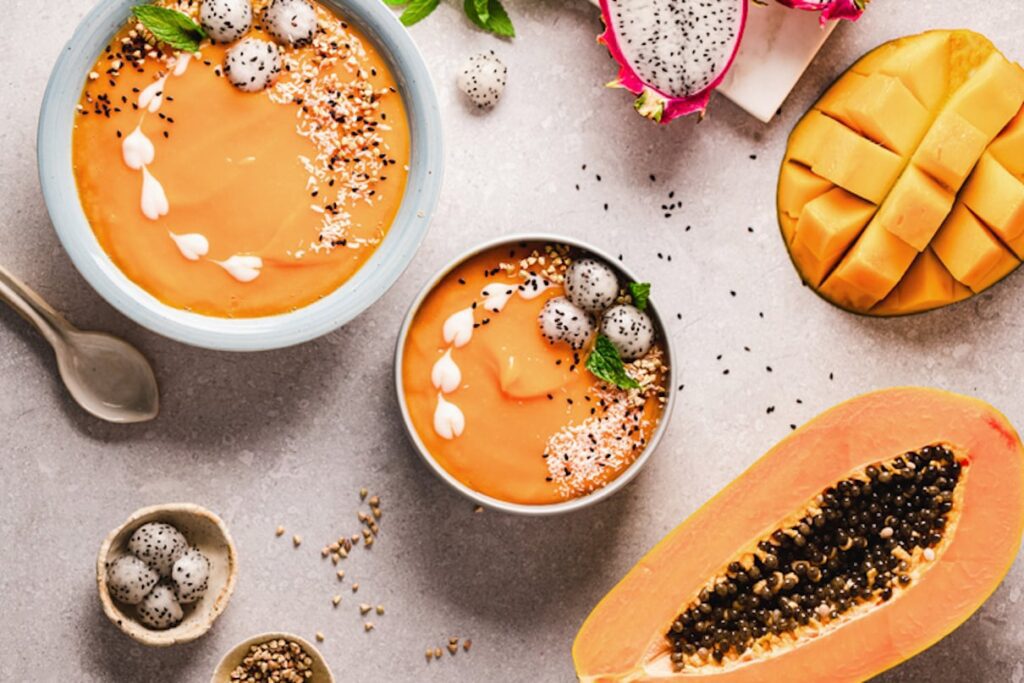 Here's how to avoid bloating this summer: Eat any of these 5 papaya-based broth snacks