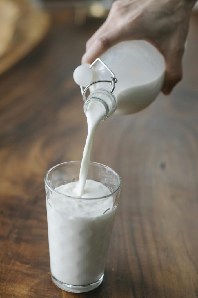 Is raw milk safe? Latest information on raw milk trends