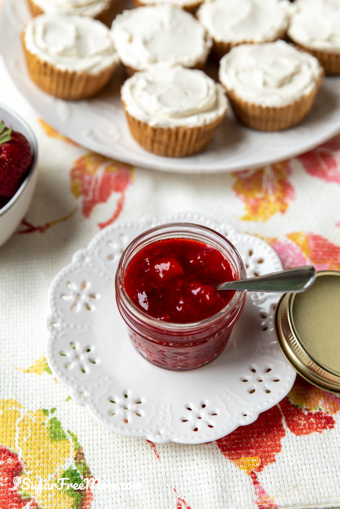 Easy low carb keto strawberry syrup sauce topping