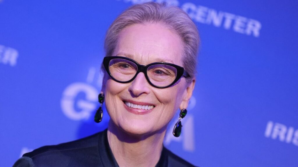 Guard Your Waist: Meryl Streep's Devil Wear Prada Vixy is back - See photos