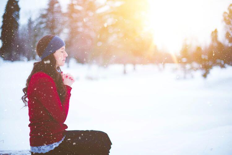 Outdoor meditation script for peace and grounding