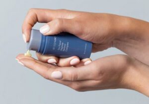 This clinically tested peptide-retinol serum addresses multiple signs of unstimulated aging