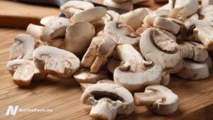 Are raw mushrooms safe?