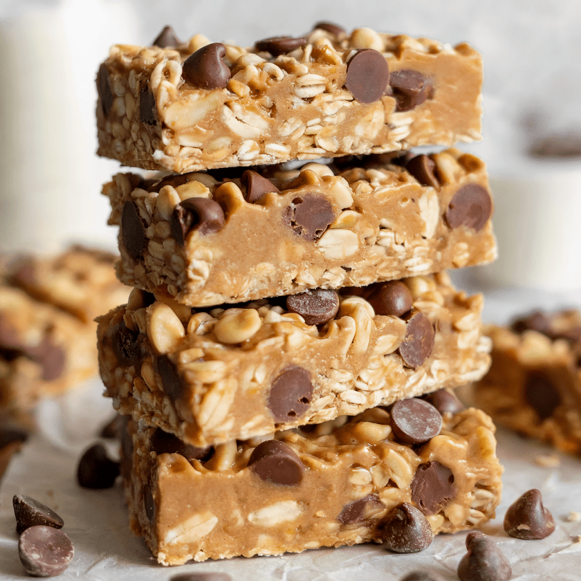 No Bake Chocolate Chip Peanut Butter Protein Granola Bar (gluten-free + no additional sugar)