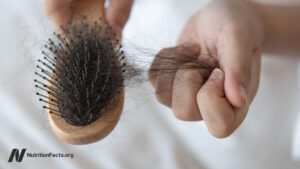 Prevents hair loss and promotes hair growth