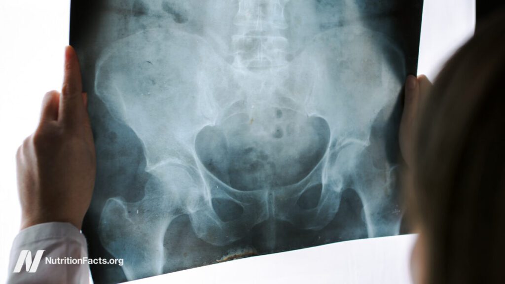 ``An outrageous assault'': A medical student performs a pelvic exam on an anesthetized woman.