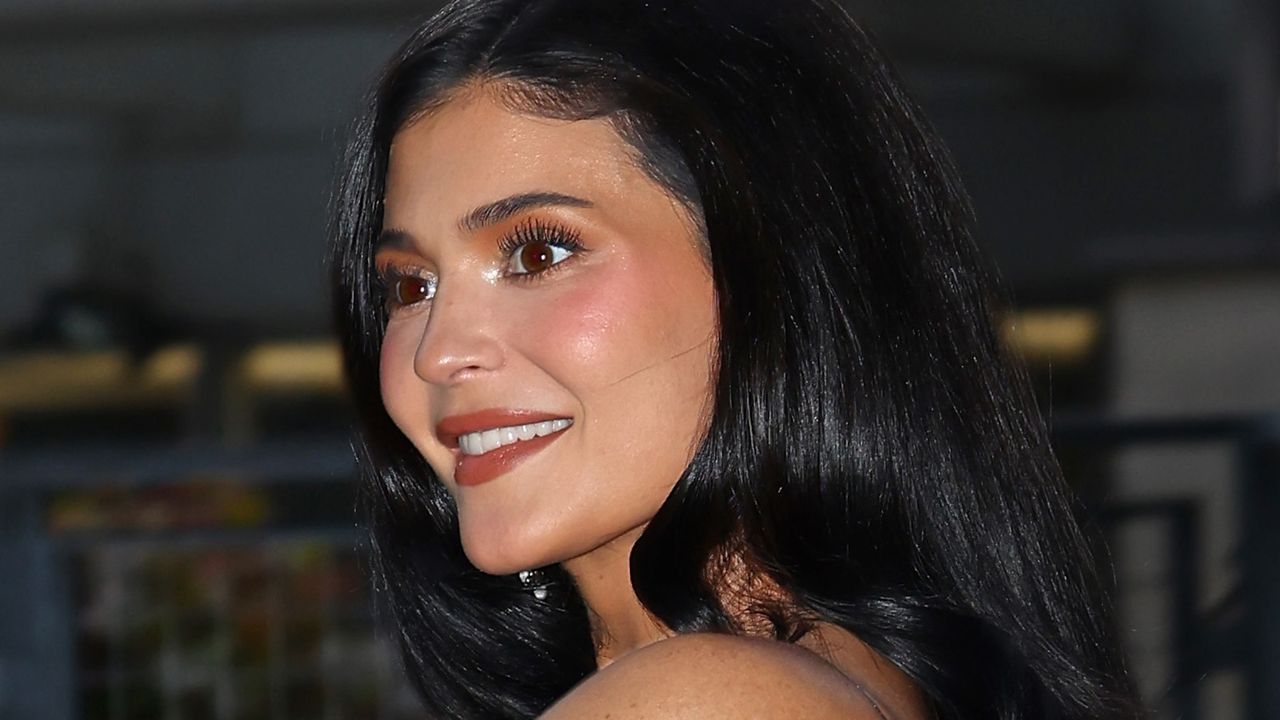 Kylie Jenner brings home extra long nails for autumn - see photos