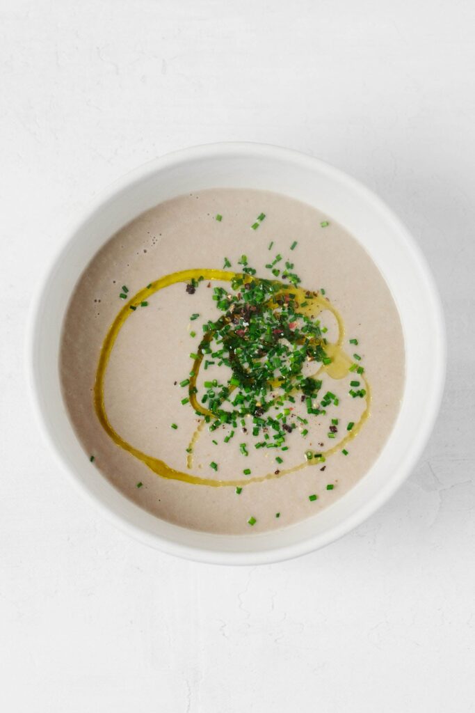 Velvety vegan mushroom cream soup