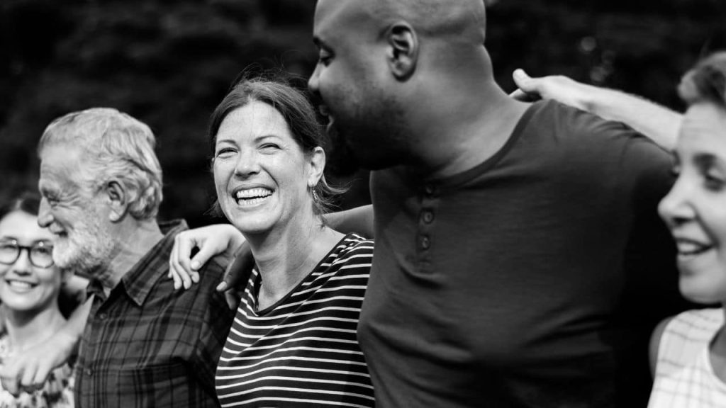 Connect with new communities and the wisdom of masterclasses: deepen your mindfulness journey together