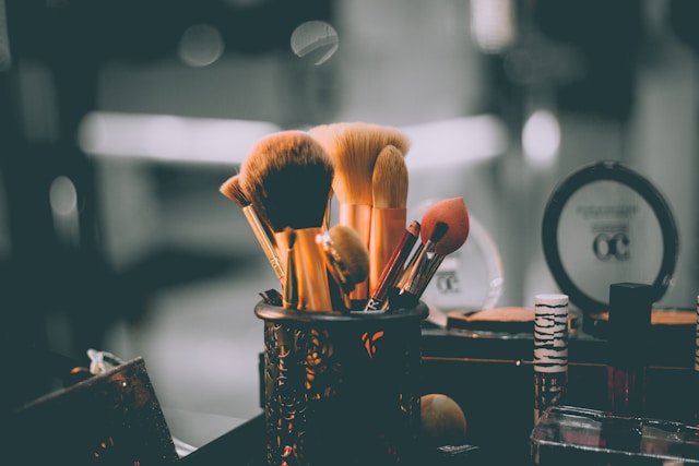 Dirty makeup brushes can harbor more bacteria than you realize, and your skin is paying the price.