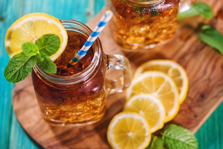 Summer iced tea recipe for skin hydration